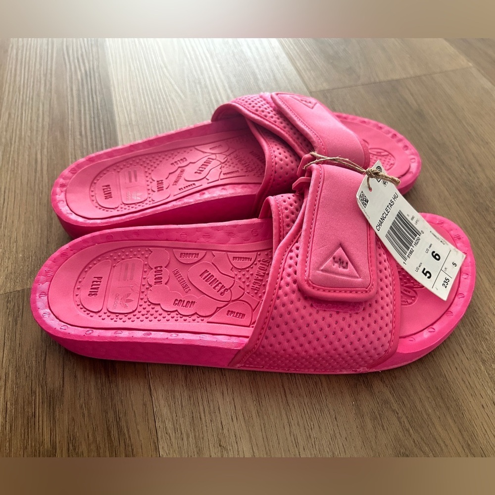 Pharrell x Adidas Boost Slide 'Semi Solar Pink, Chancletas, HU, Unisex - NWT - Picture 3 of 15